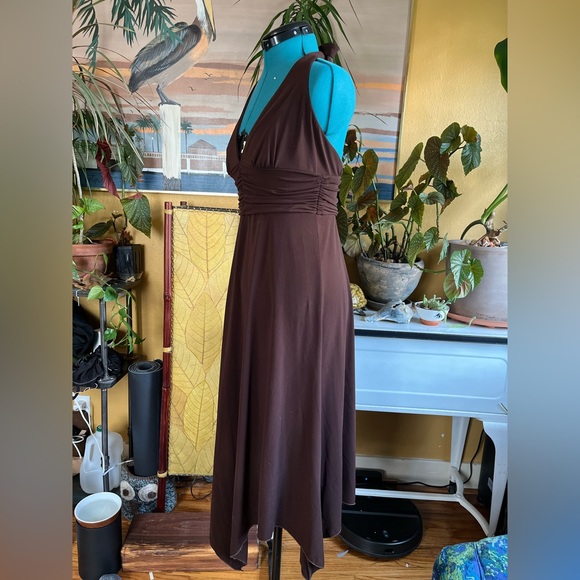 Flattering form fitting dress by Speechless - Picture 4 of 7